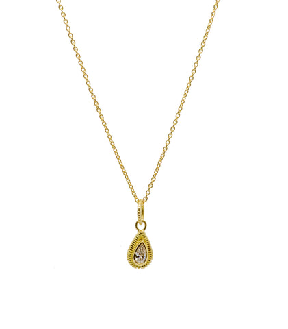 COSMOS PEAR NECKLACE